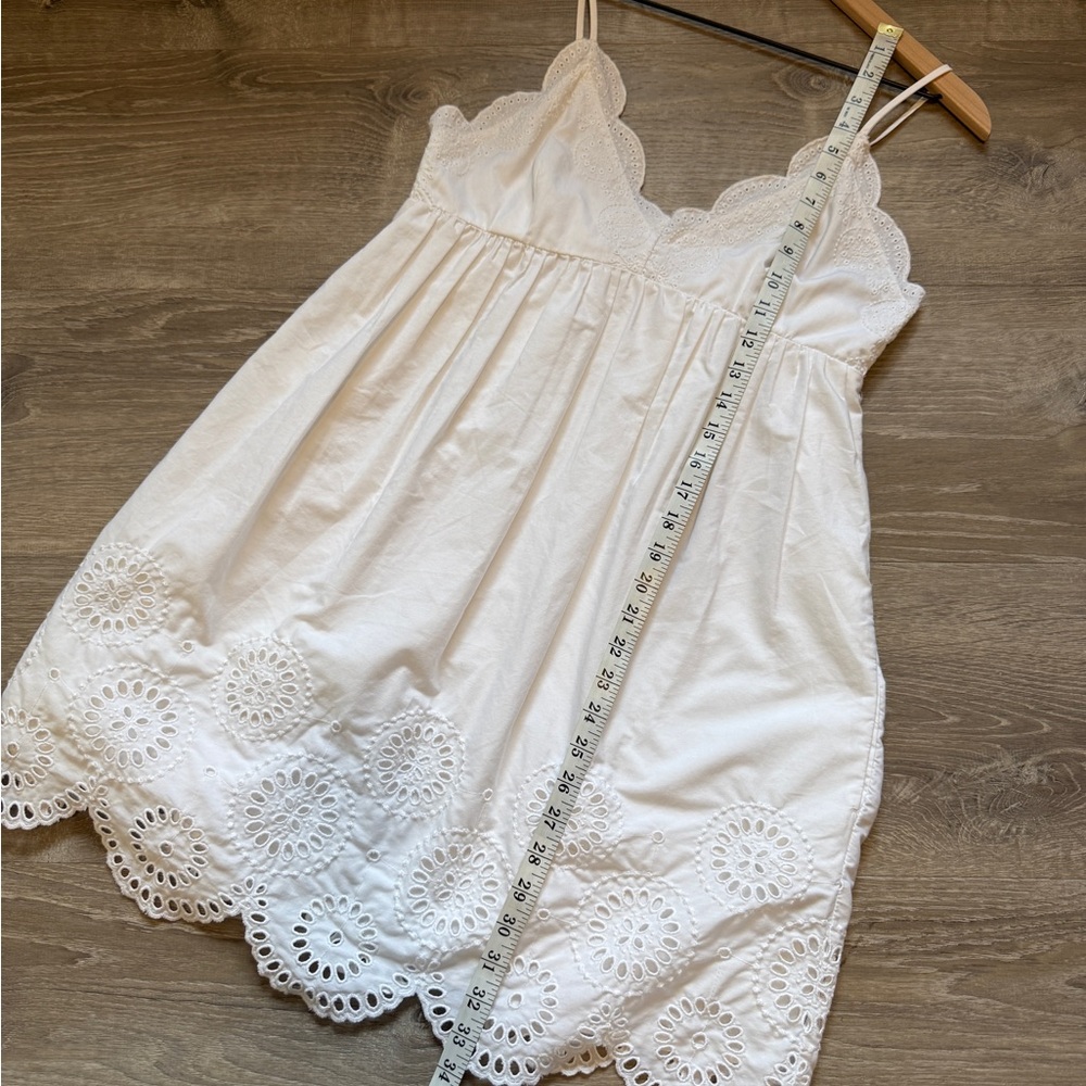 Abercrombie & Fitch White Eyelet Dress-size M - Picture 8 of 12